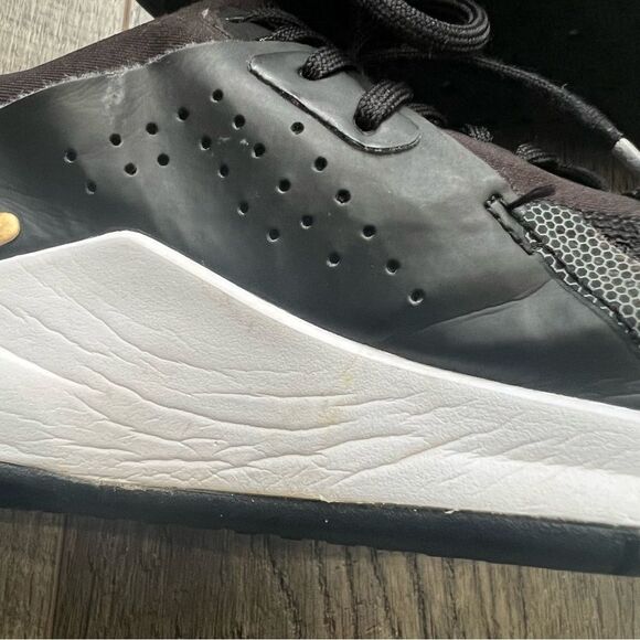 Nike Women’s Air Max Bella TR 3 CJ0842-005 Black Gold Size 8 Gym Athletic Shoes - Picture 11 of 12